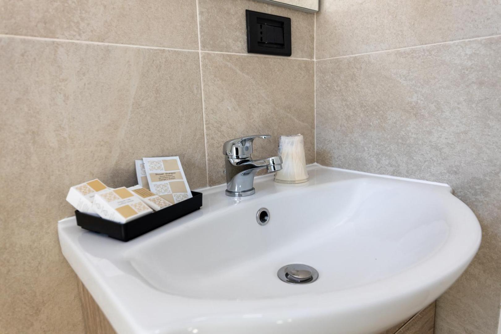 Hotel Principe 152 à Bari Extérieur photo